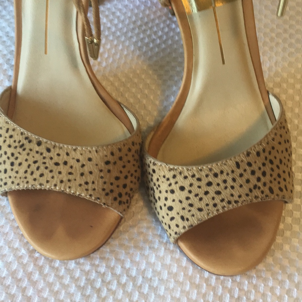 Heels - Picture 3 of 3